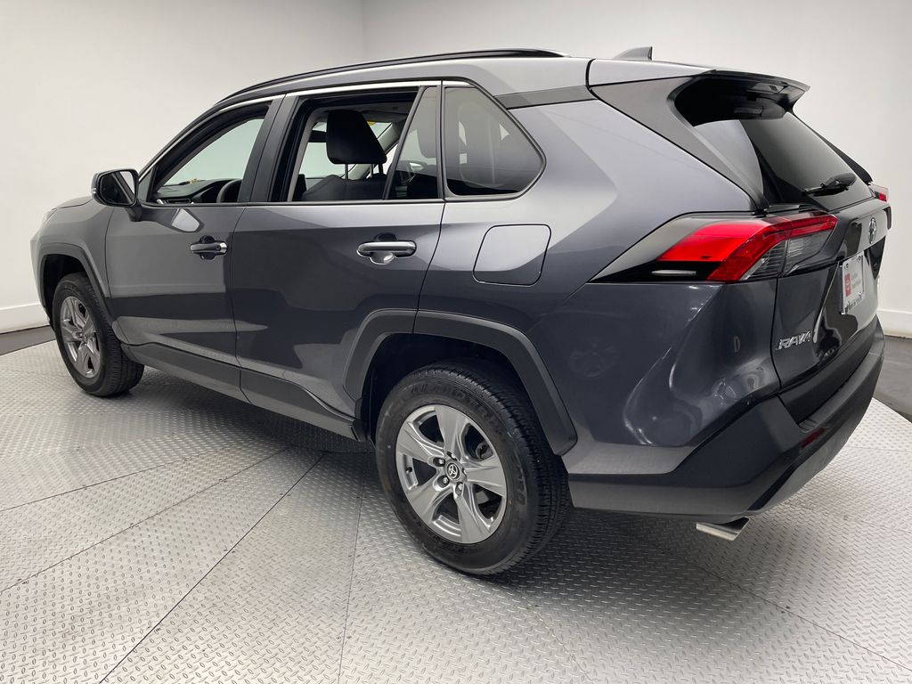 2024 Toyota RAV4 XLE 7