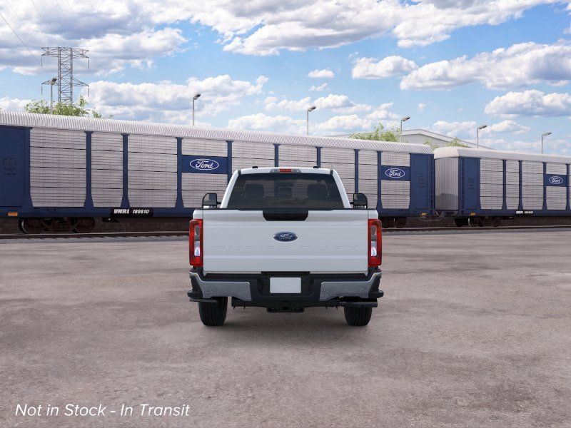 New 2026 Oxford White Ford XLT image 5