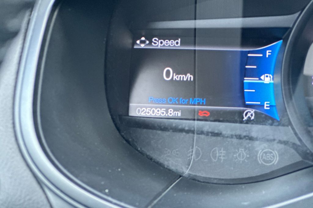2022 Ford Edge SEL photo