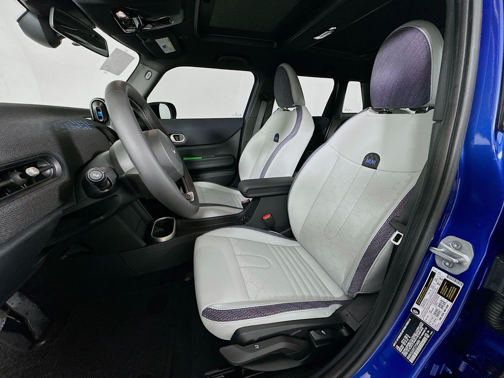 Thumbnail: 2026 MINI Cooper - 16