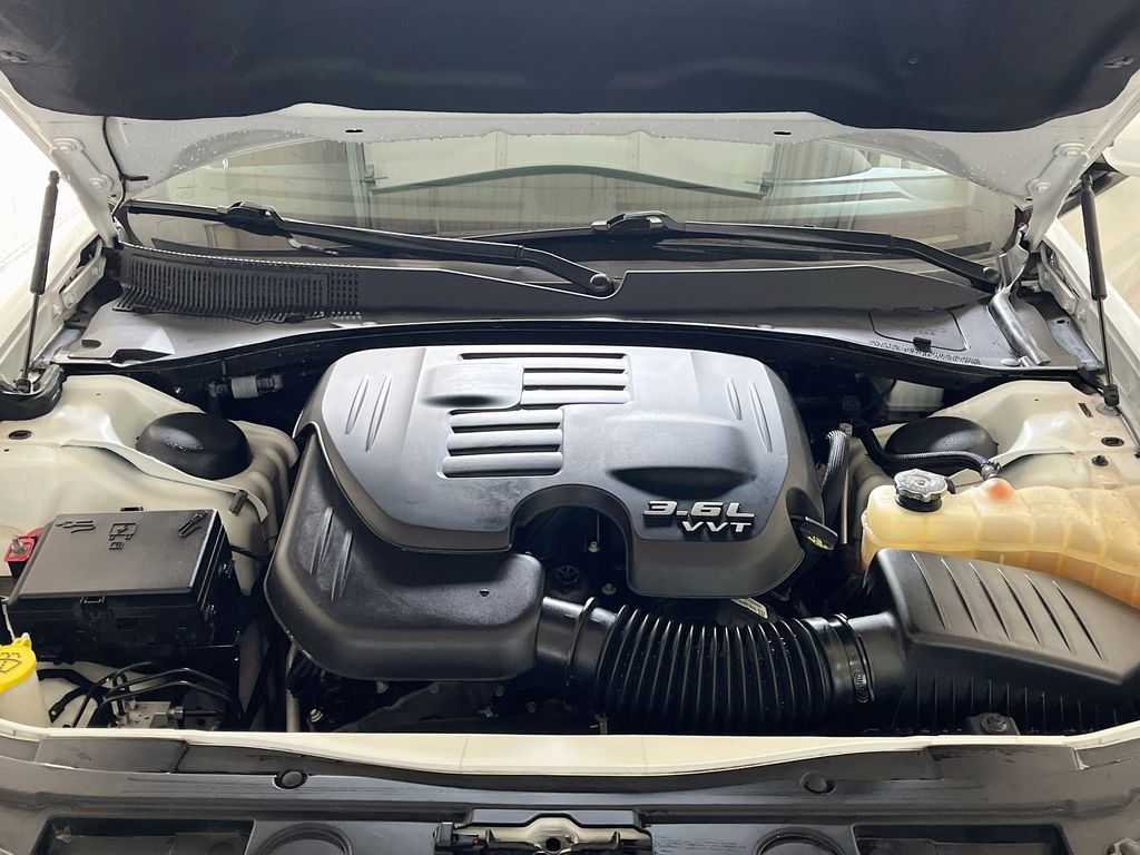 Used 2021 White Chrysler S image 31