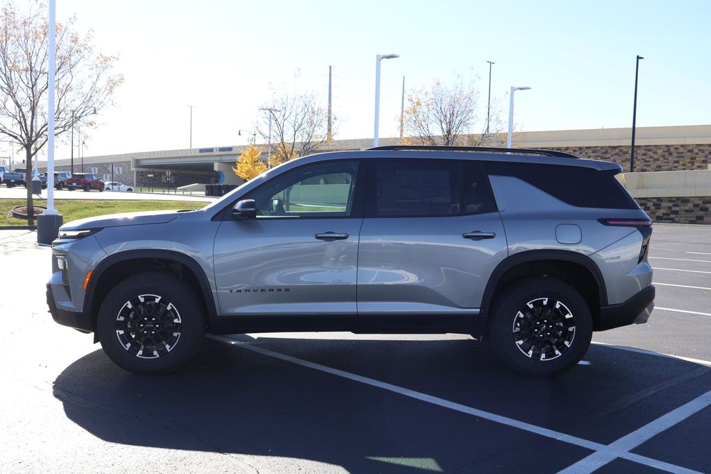 Thumbnail: 2026 Chevrolet Traverse - 4