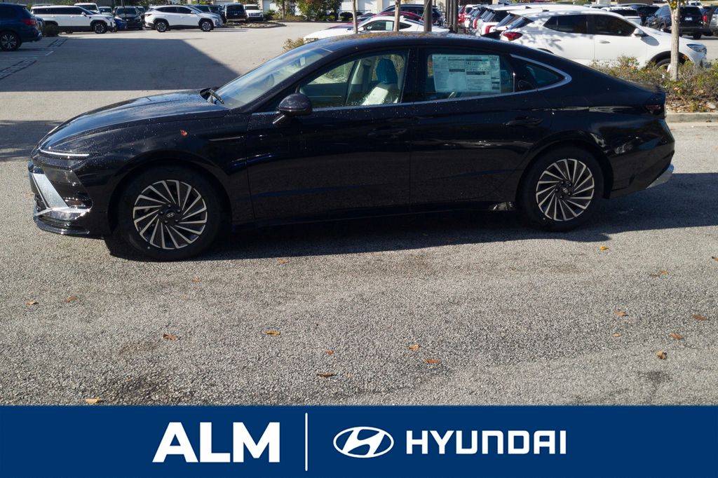 New 2025 Blue Hyundai SEL image 10