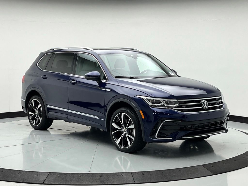Thumbnail: 2024 Volkswagen Tiguan - 3