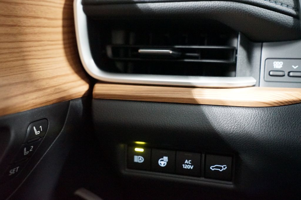 Thumbnail: 2026 Toyota Grand Highlander - 25