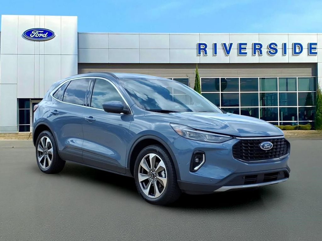 2023 Ford Escape Hybrid Platinum AWD