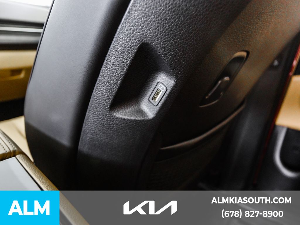 2024 Kia Carnival EX photo 49
