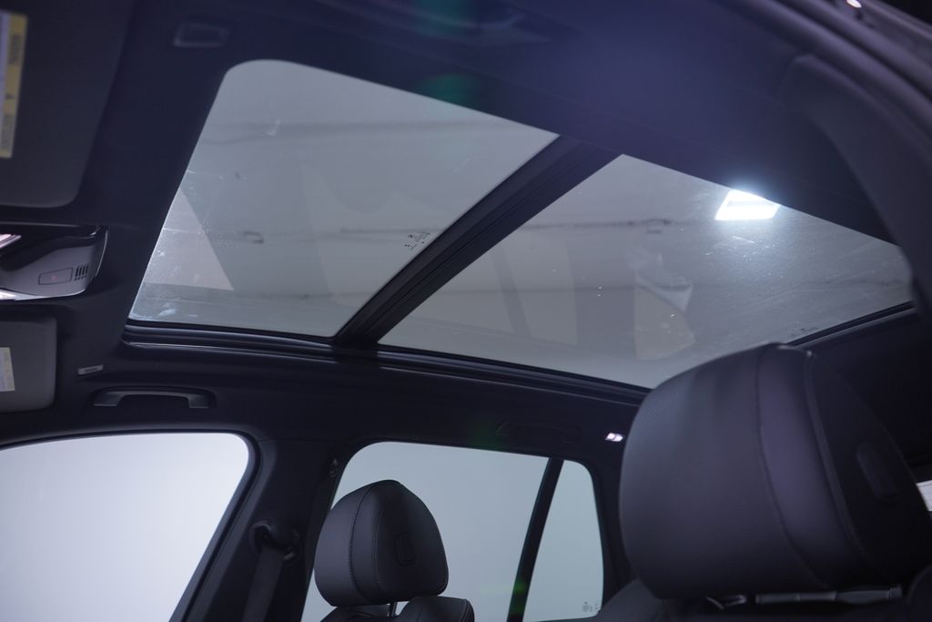 Thumbnail: 2026 BMW X5 - 7