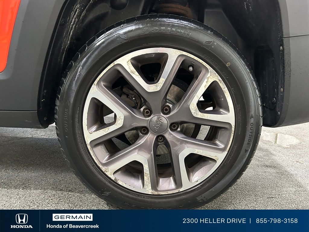 Used 2015 Orange Jeep Latitude image 14