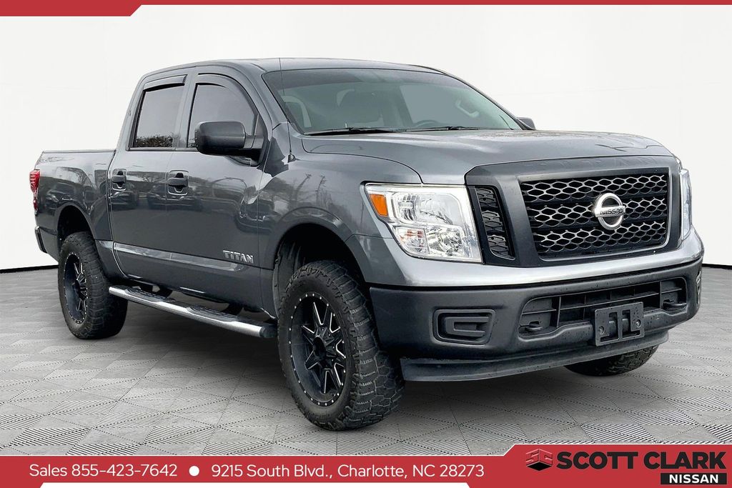 2018 Nissan Titan S Crew Cab 4WD