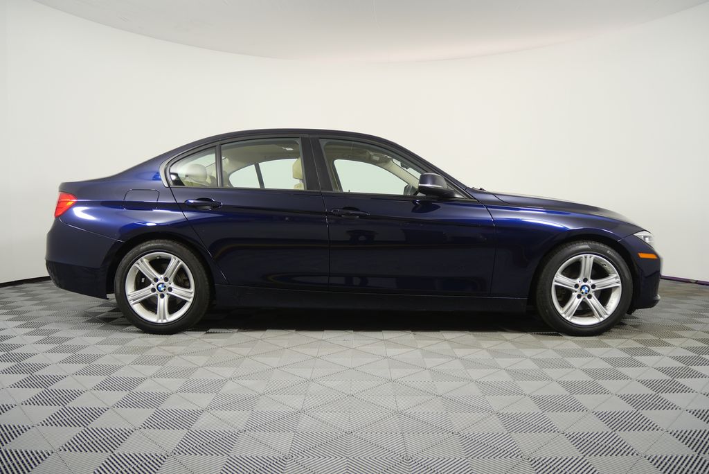 Thumbnail: 2013 BMW 3 Series - 2