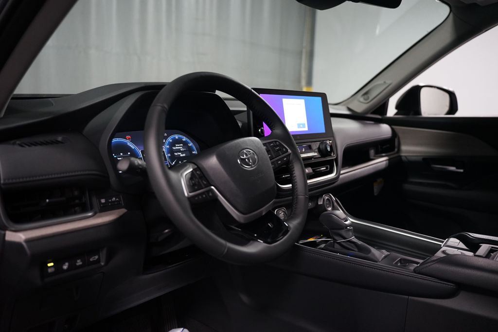 Thumbnail: 2026 Toyota Grand Highlander - 19