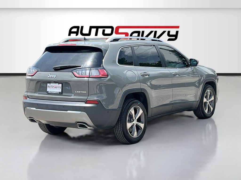 Used 2019 Gray Jeep Limited image 7