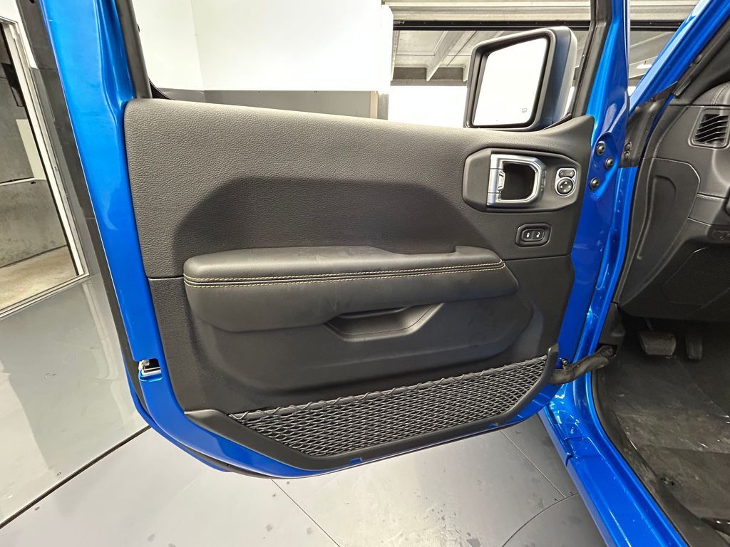 New 2026 Hydro Blue Pearlcoat Jeep Sahara image 16