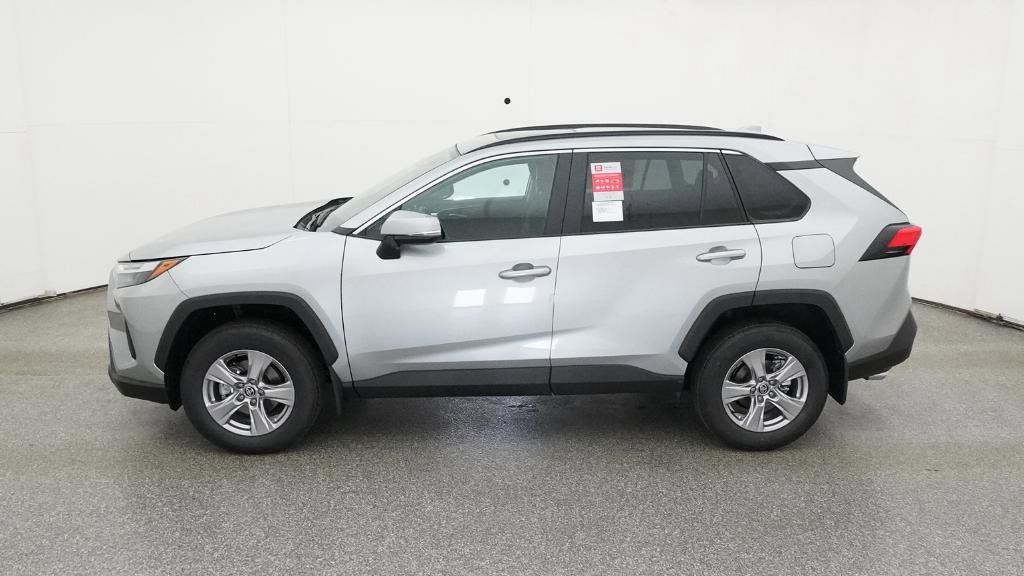 Thumbnail: 2025 Toyota RAV4 - 11