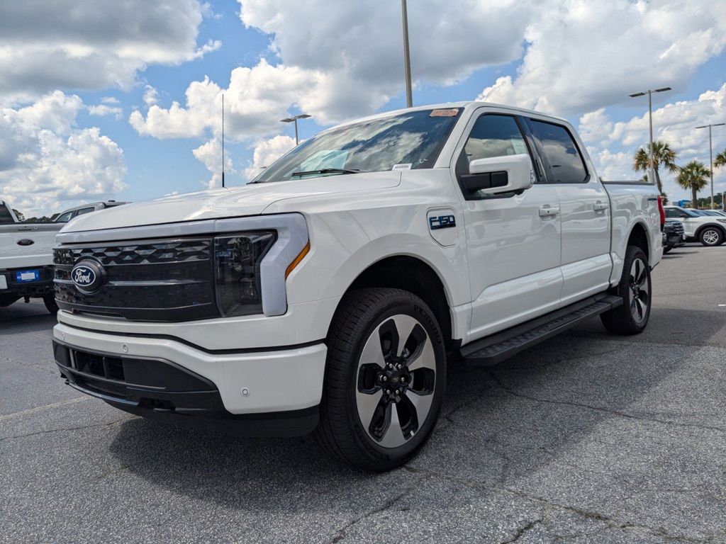 2025 Ford F-150 Lightning Platinum