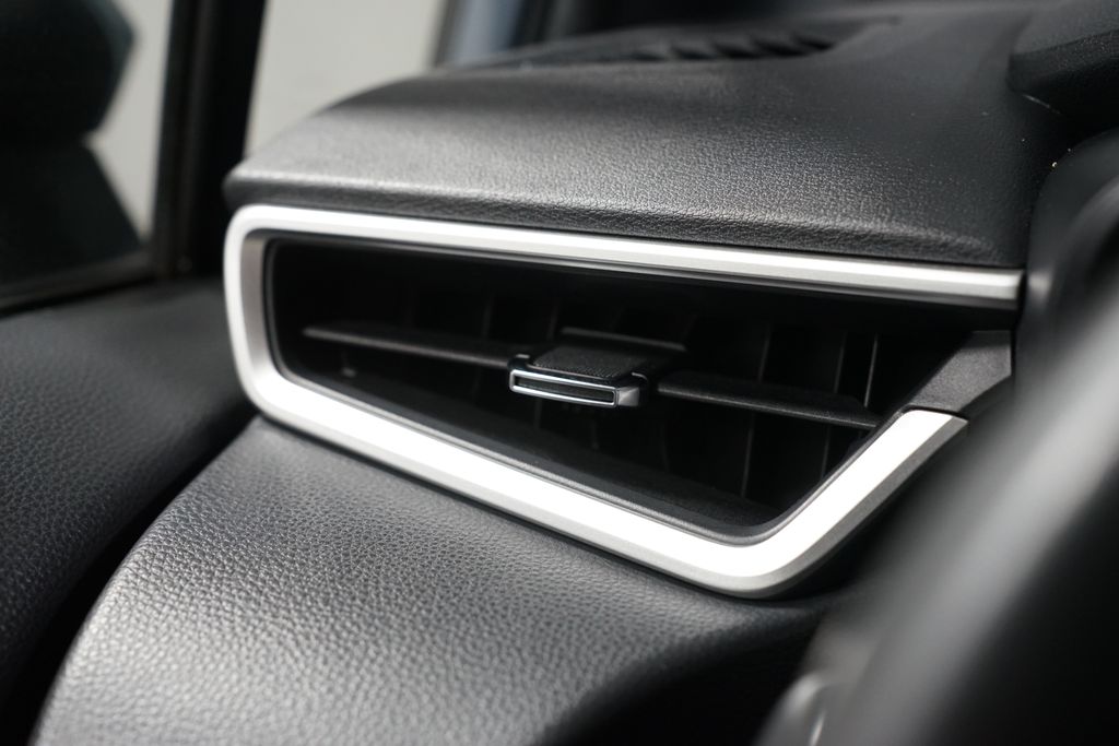 Thumbnail: 2022 Toyota Corolla - 24