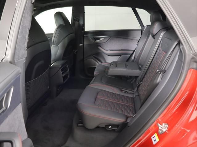 Thumbnail: 2026 Audi RS Q8 - 23