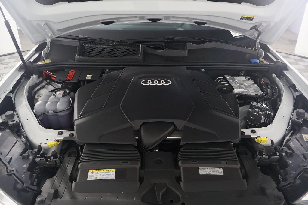 2025 Audi Q7  9