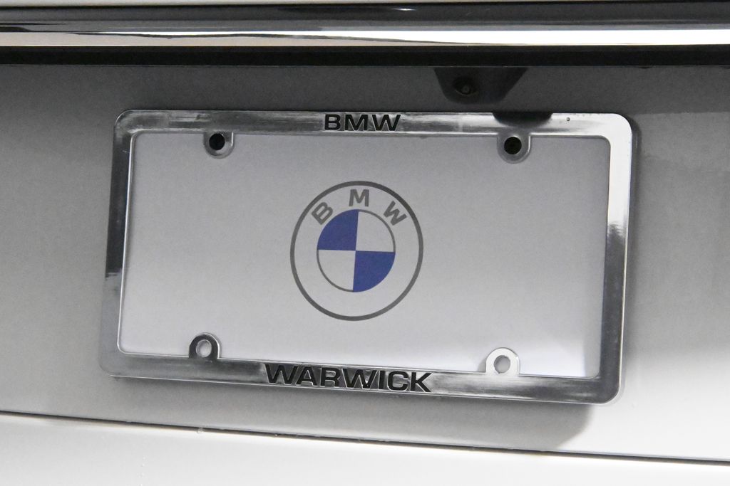 Thumbnail: 2025 BMW X7 - 14