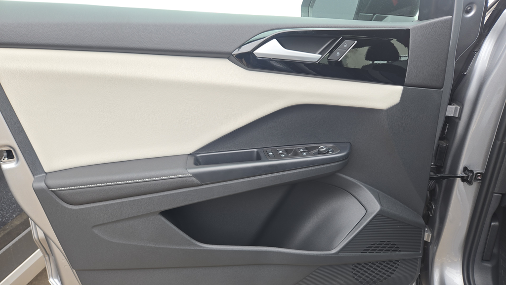 2026 Volkswagen Taos