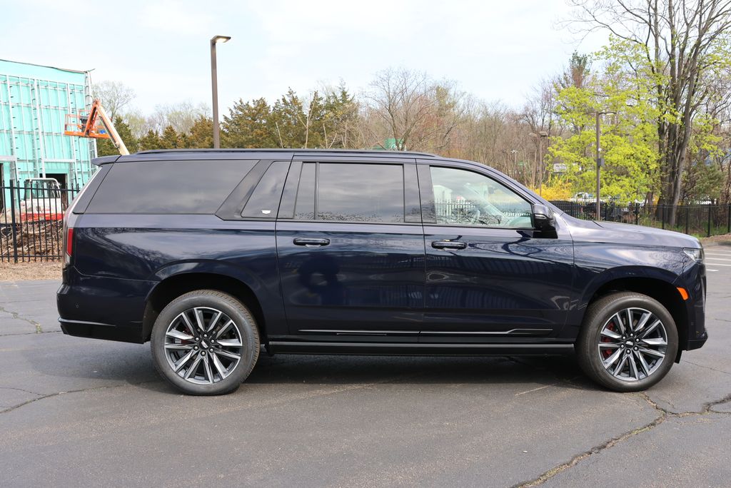 Thumbnail: 2023 Cadillac Escalade - 6