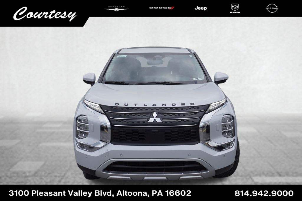 White 2024 Mitsubishi Outlander SUV / Crossover Continuously Variable Transmission