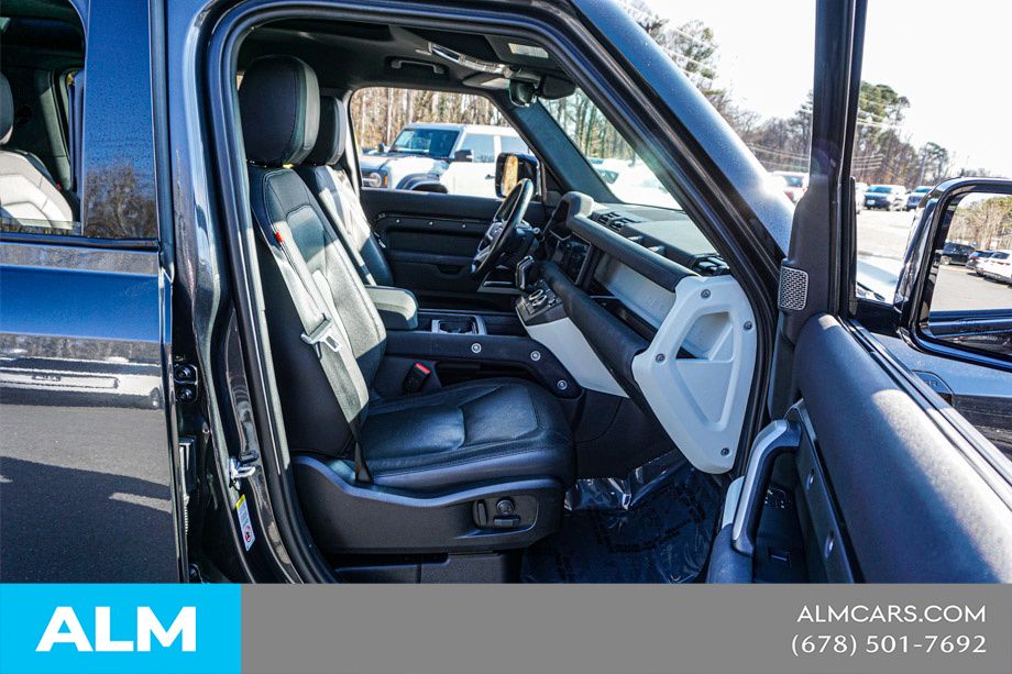 Used 2023 Gray Land Rover X-Dynamic SE image 23