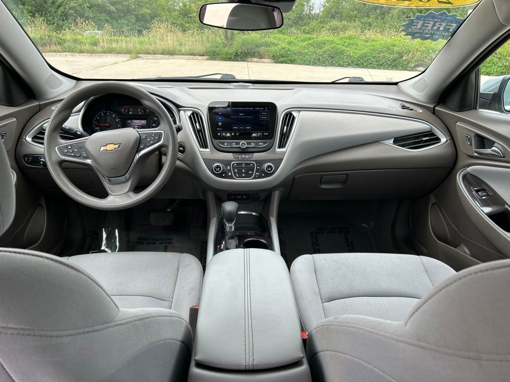 Used 2025 Chevrolet Malibu Sedan