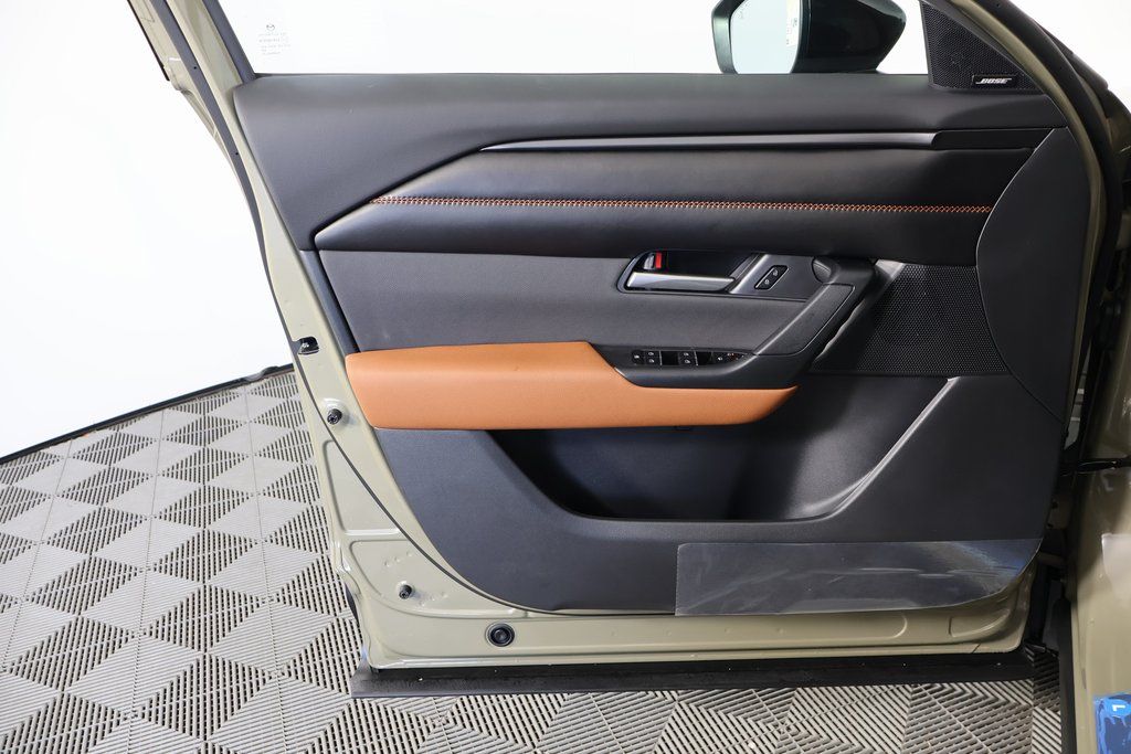 Thumbnail: 2025 Mazda CX-50 - 7