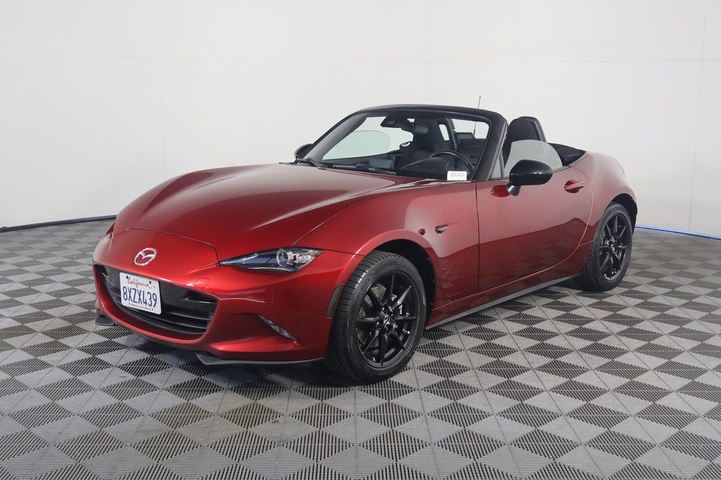Thumbnail: 2019 Mazda MX-5 Miata - 7