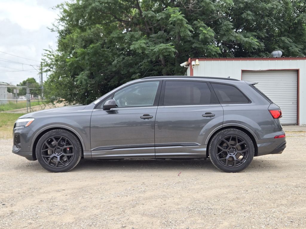 new 2026 Audi SQ7 car, priced at $107,840