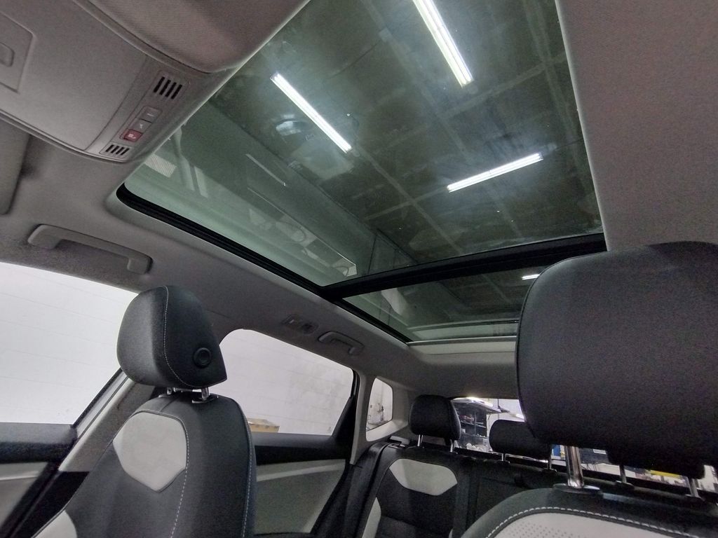 2025 Volkswagen Taos 1.5T SEL