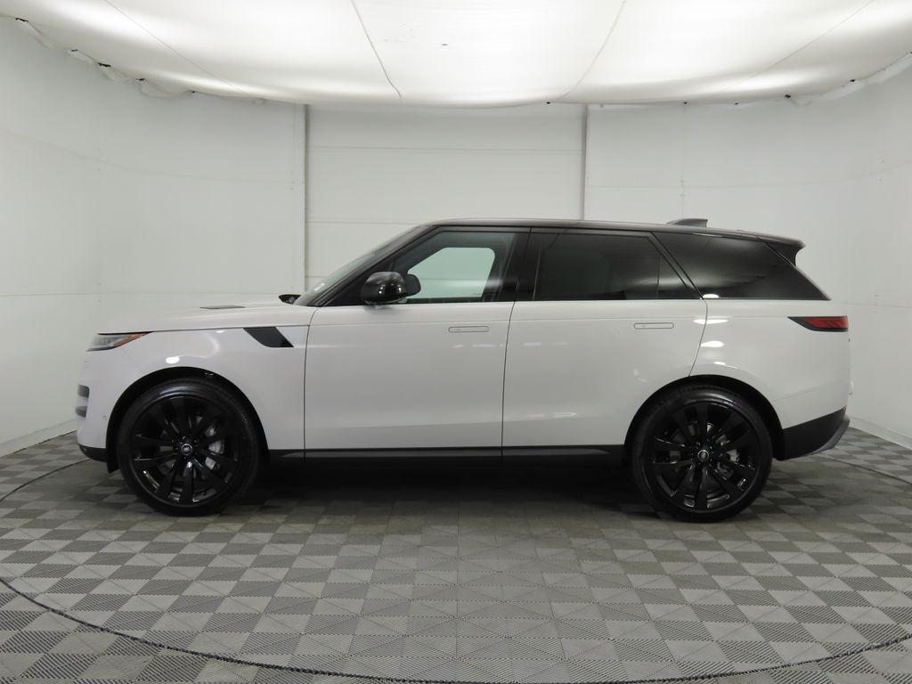 Thumbnail: 2025 Land Rover Range Rover Sport - 8