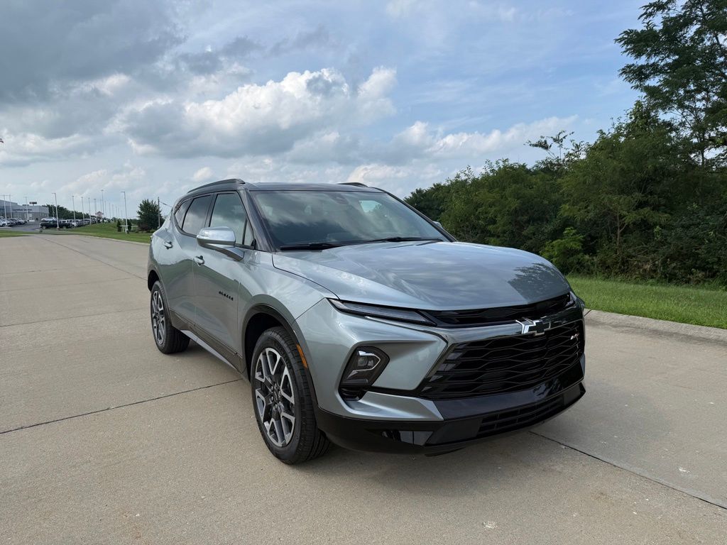 Sterling Gray Metallic 2026 Chevrolet Blazer SUV / Crossover All-Wheel Drive 9-Speed Automatic Overdrive