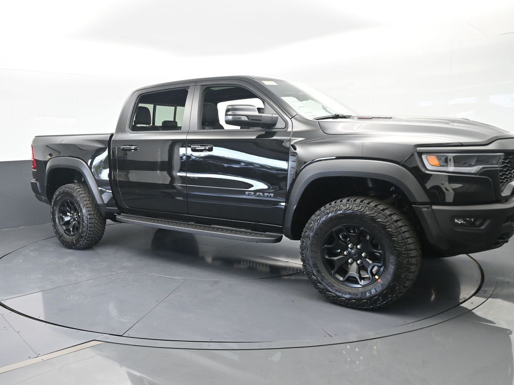 New 2026 Diamond Black Crystal Pearlcoat Ram RHO image 8