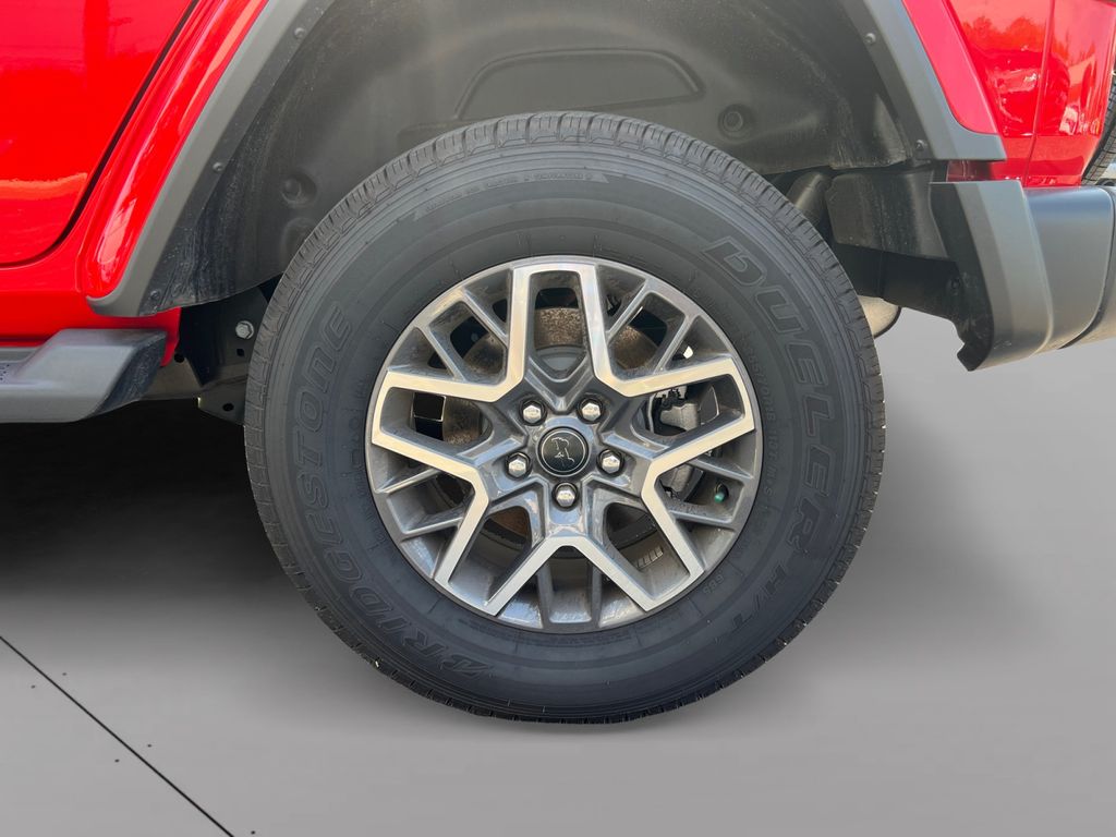 2025 Jeep Wrangler Sahara - 8