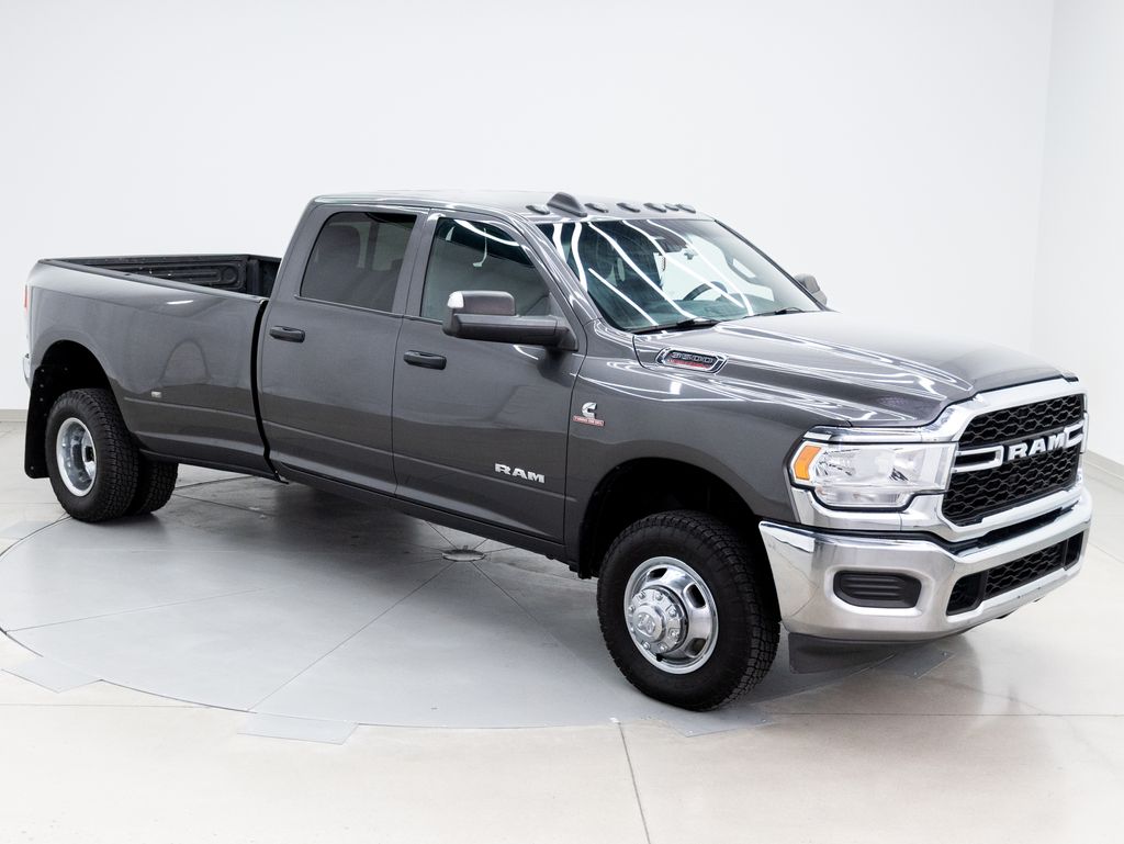 2022 Granite Crystal Metallic Clearcoat Ram 3500 Tradesman 4X4 Truck