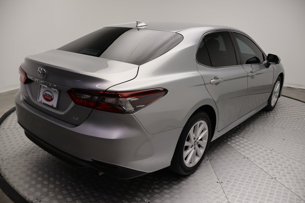 Thumbnail: 2024 Toyota Camry - 8