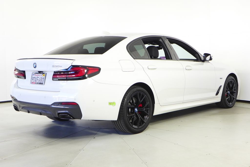 Thumbnail: 2023 BMW 5 Series - 7