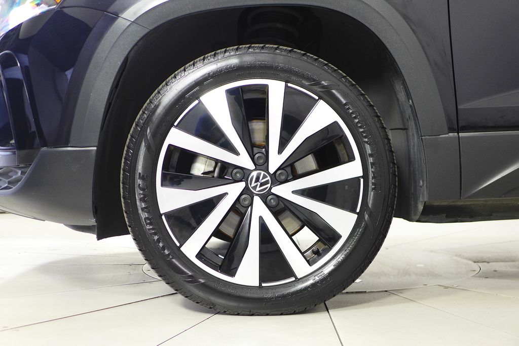 Thumbnail: 2022 Volkswagen Taos - 5