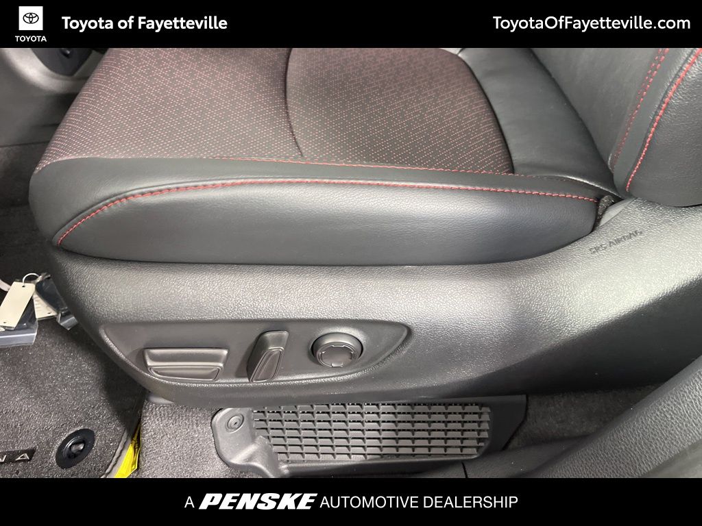 Thumbnail: 2025 Toyota Sienna - 26