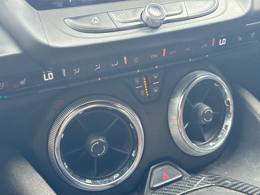 Used 2019 Red Chevrolet ZL1 image 15