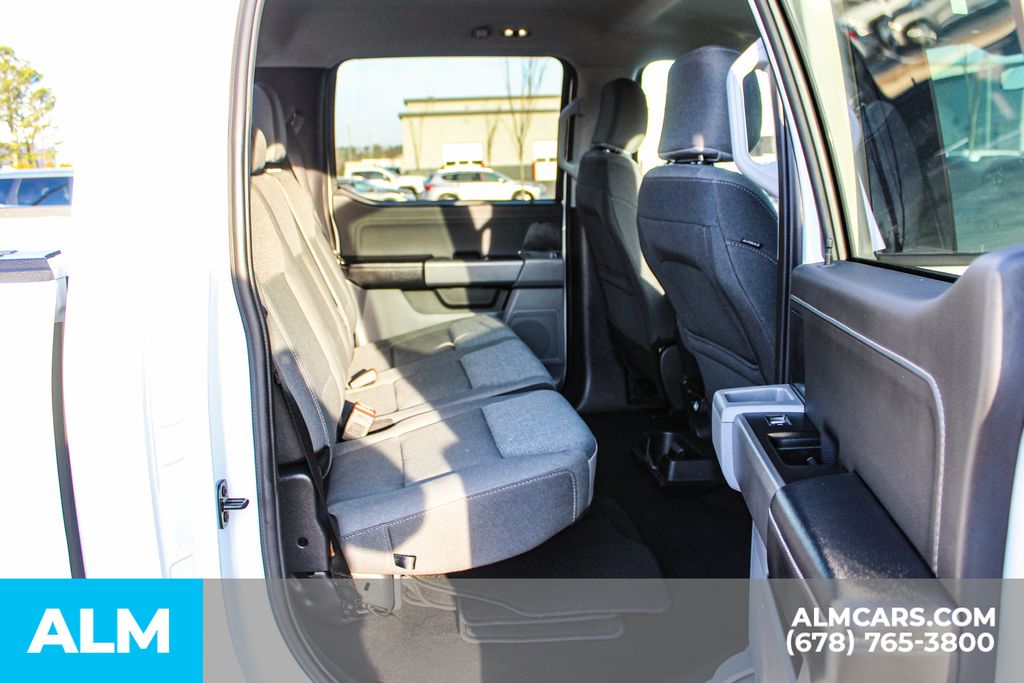 Used 2025 White Ford XLT image 17