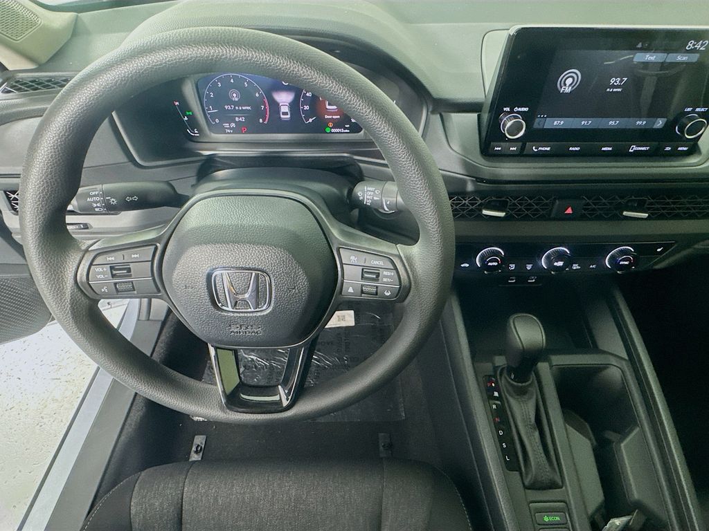 New Car 2025 Honda Accord  Se For Sale Under $35,000 In Austin, Texas