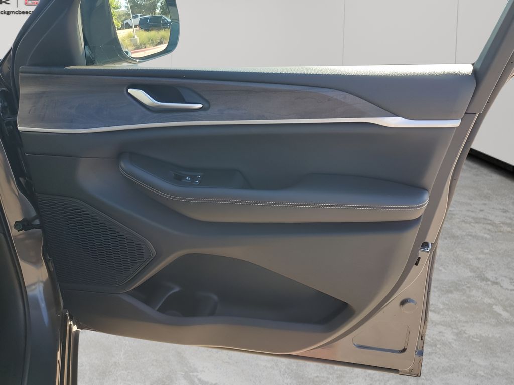 Used Car 2024 Jeep Grand Cherokee  Limited For Sale Under $35,000 In Austin, Texas