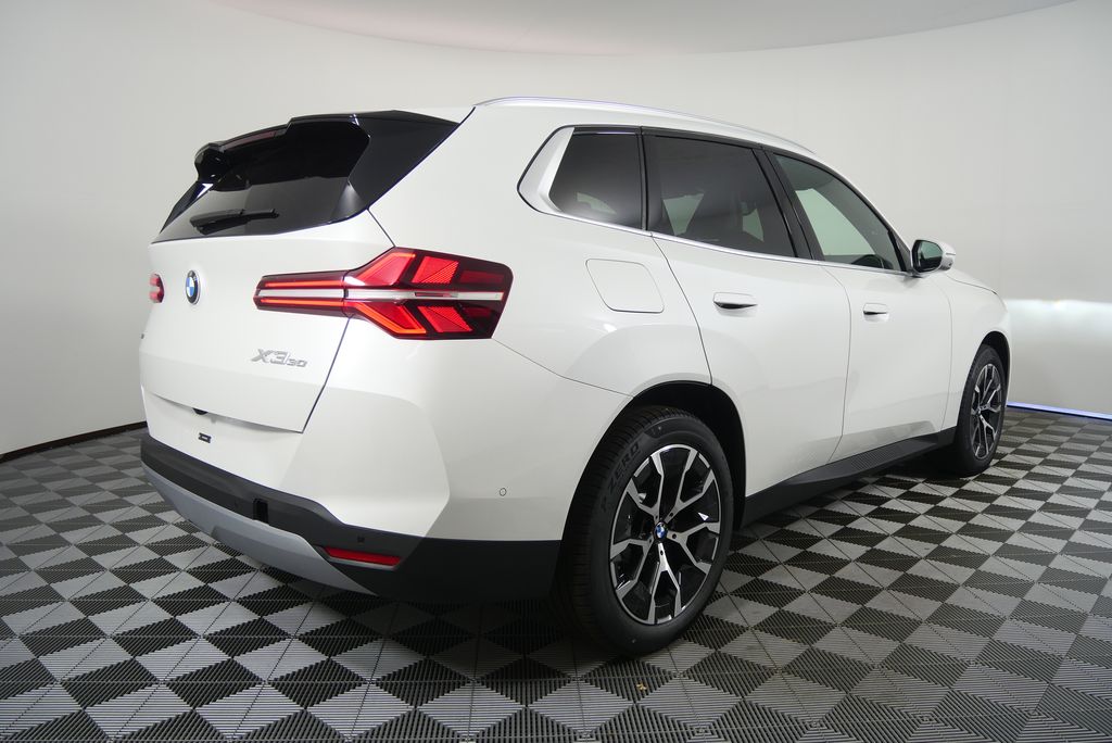 Thumbnail: 2026 BMW X3 - 3