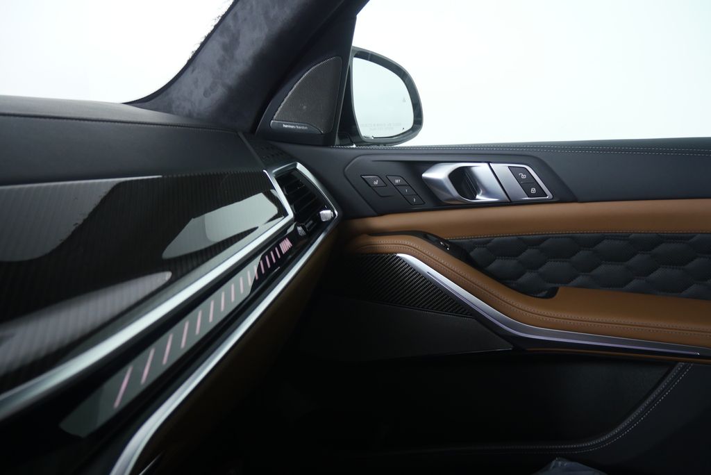 Thumbnail: 2026 BMW X5 - 27