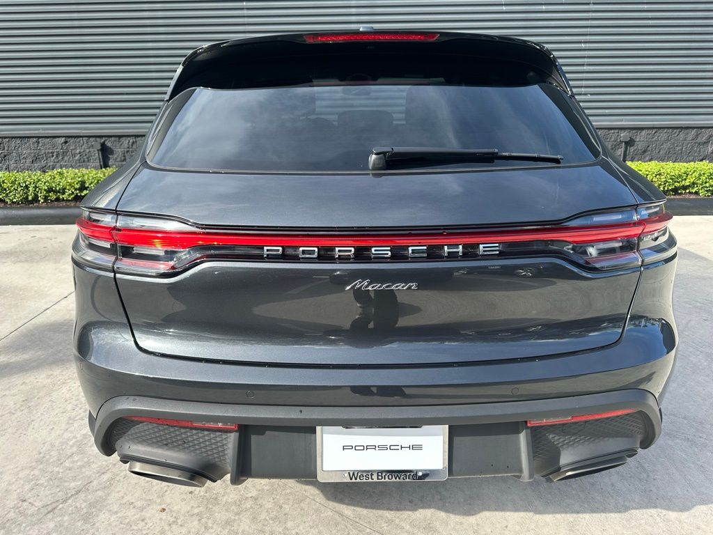 Thumbnail: 2023 Porsche Macan - 12