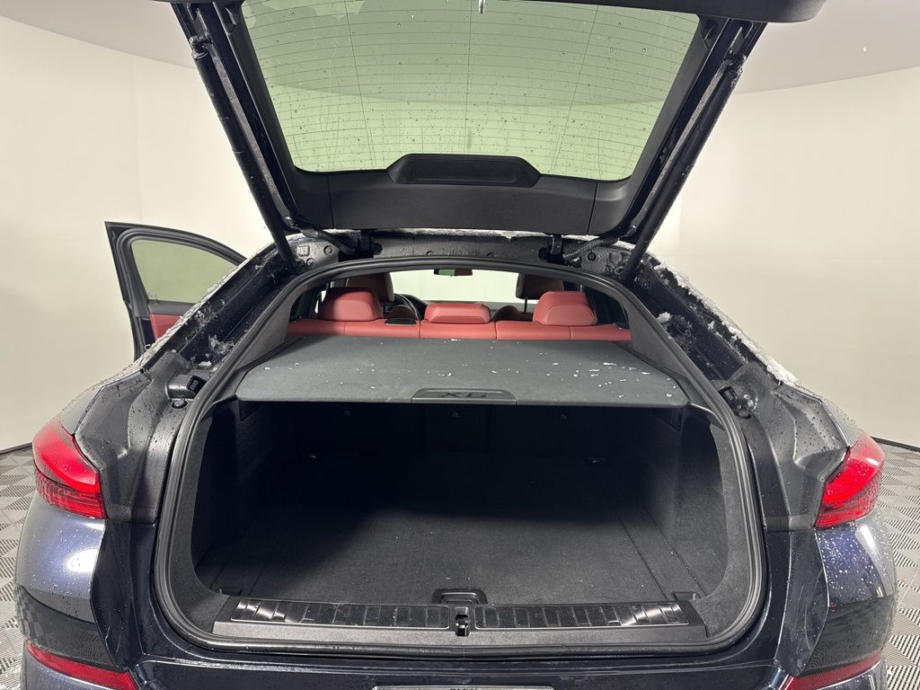 Thumbnail: 2022 BMW X6 - 26